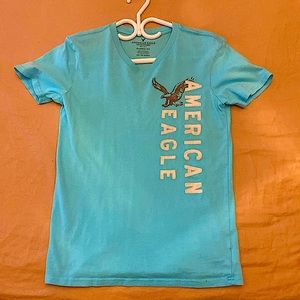 American Eagle V neck T-Shirt